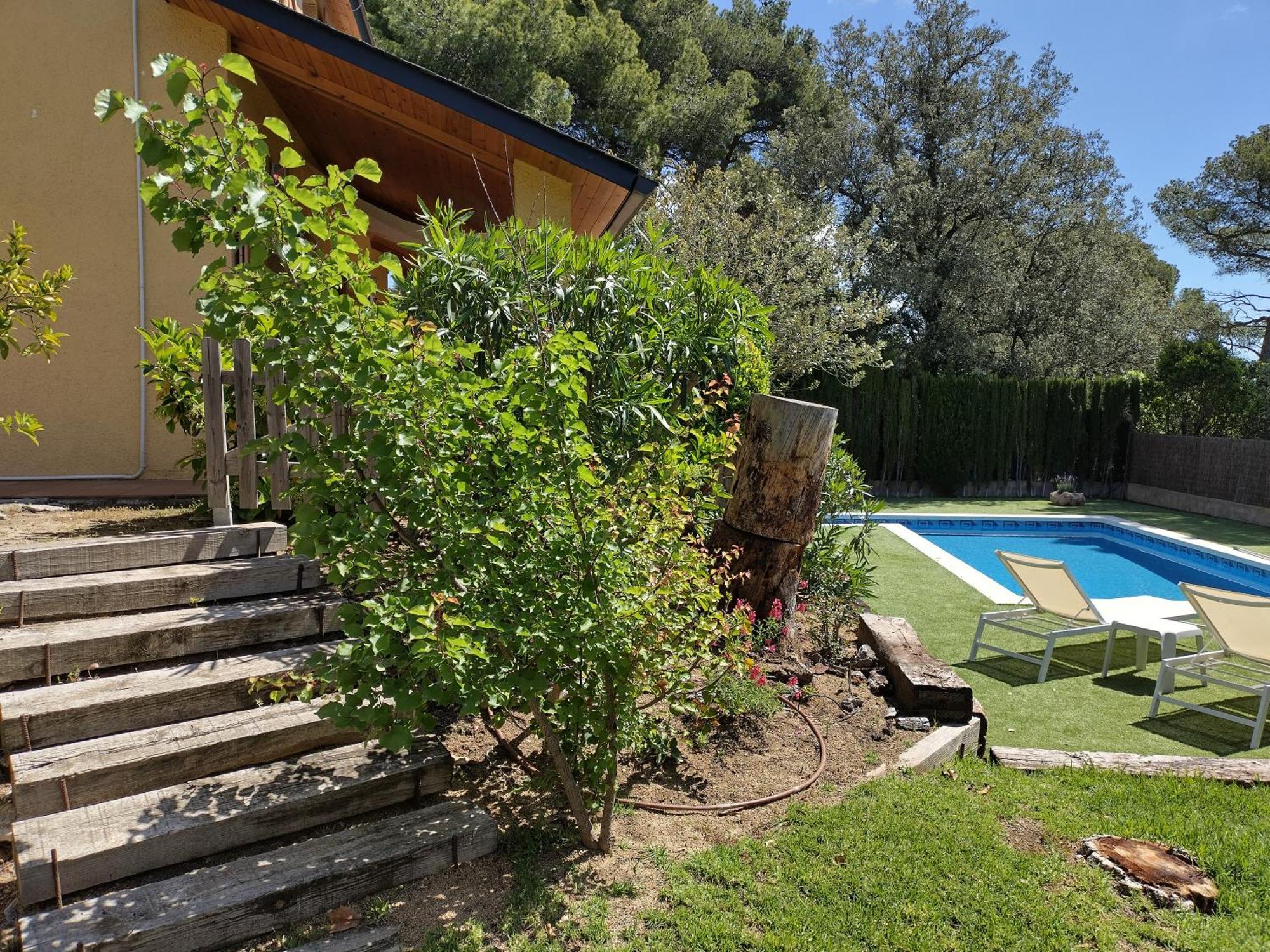 فيلا Casa Feliz Sant Cebrià de Vallalta المظهر الخارجي الصورة