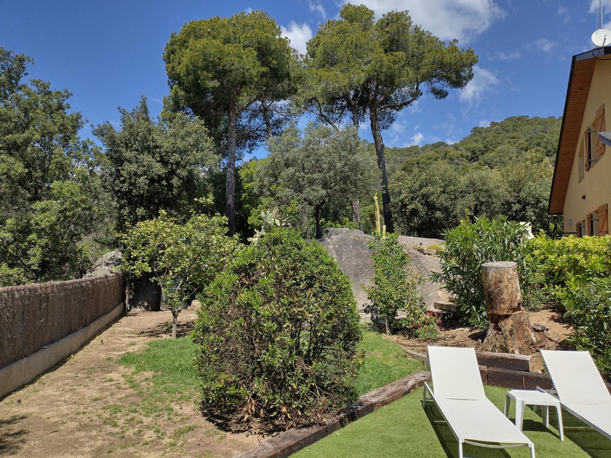 فيلا Casa Feliz Sant Cebrià de Vallalta المظهر الخارجي الصورة