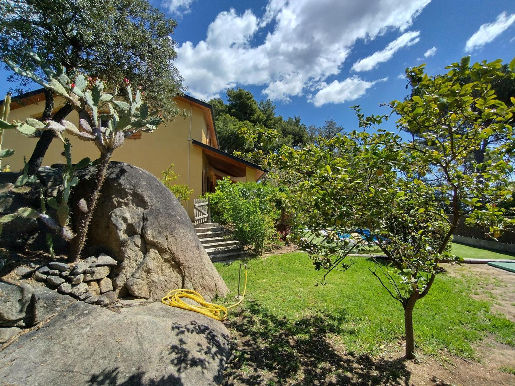 فيلا Casa Feliz Sant Cebrià de Vallalta المظهر الخارجي الصورة